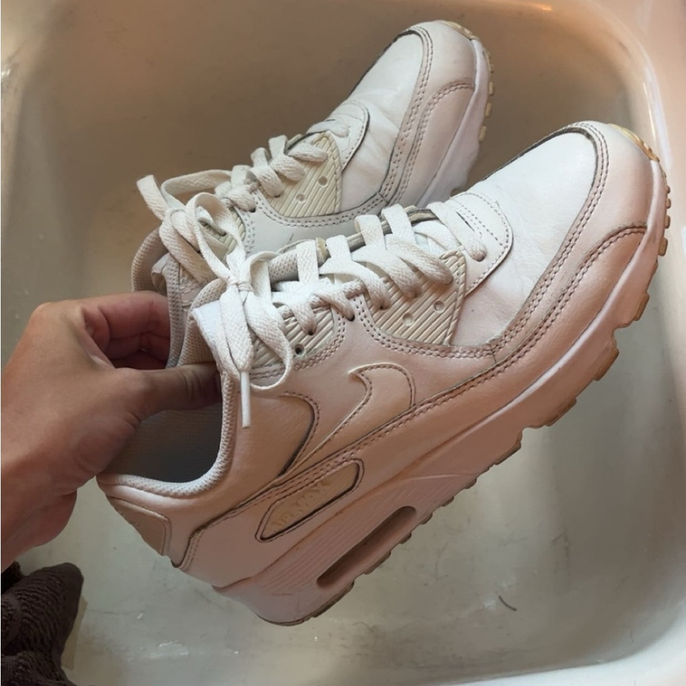 Women's Air Max 90 Sneakers